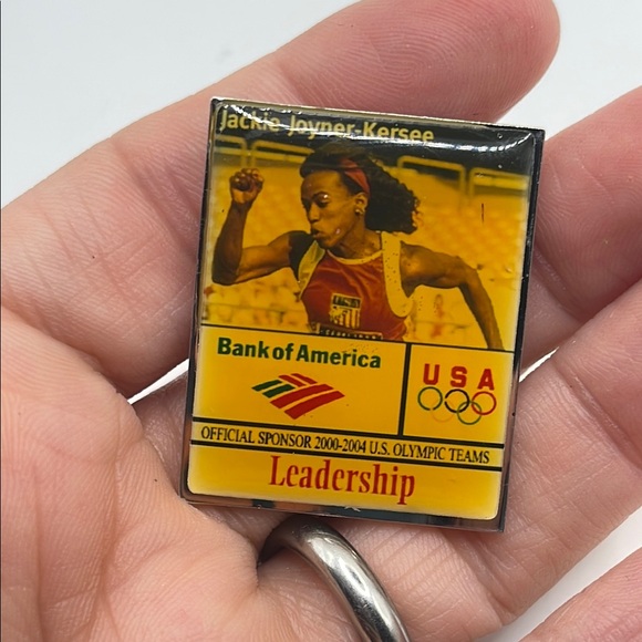 Jackie Joyner-Kersee Vintage Olympic Pin - Picture 1 of 3